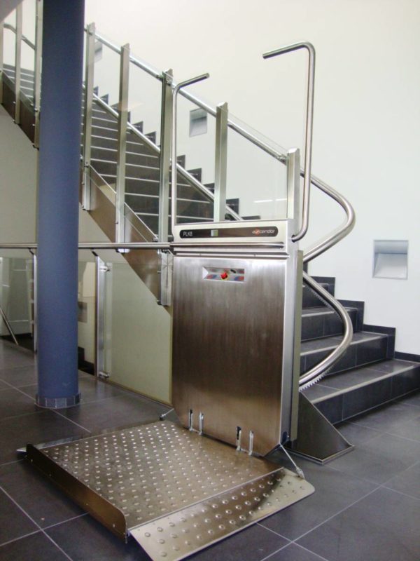 plateforme mont-escalier